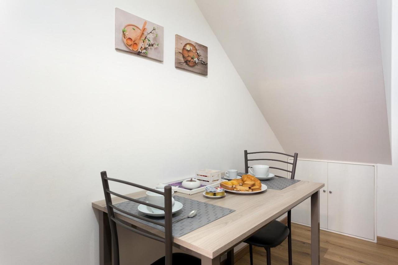Centre Apartment Grotte Bianche CTA Eksteriør bilde